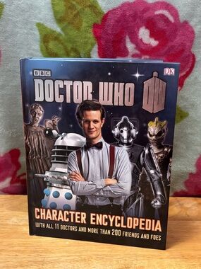 Doctor Who Character Encyclopedia - BBC DK Edition (Blue)